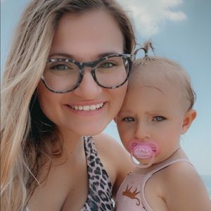 Meet your Posher, Madelynn